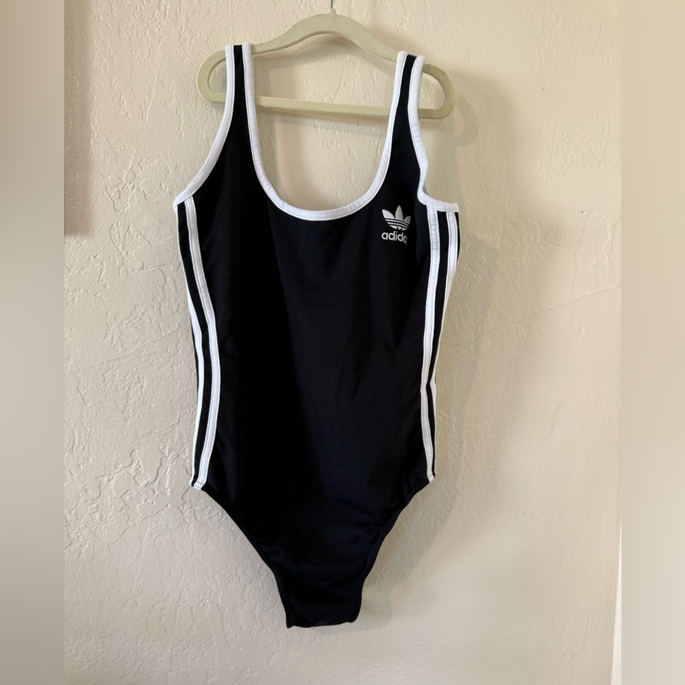 Adidas 3 Stripe Body